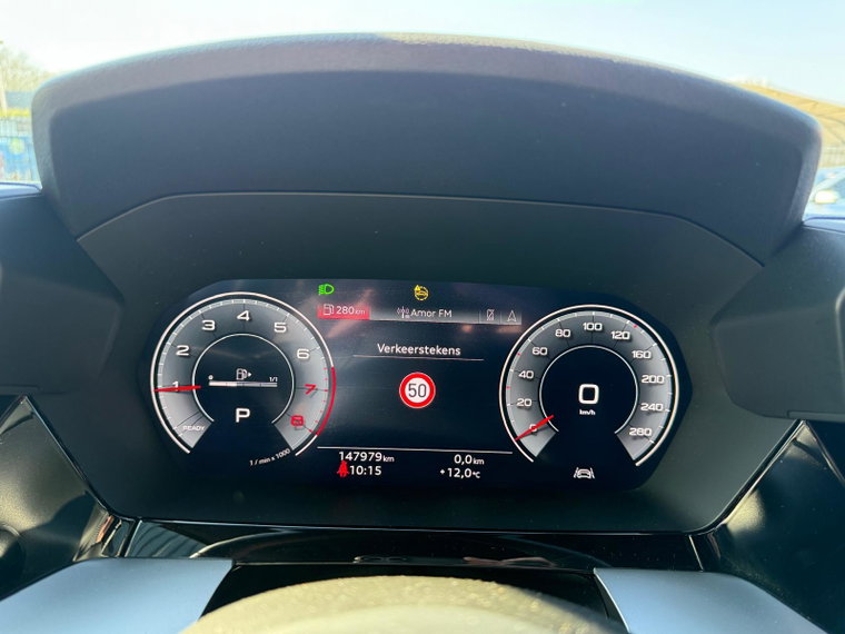 Vehicle Image 40