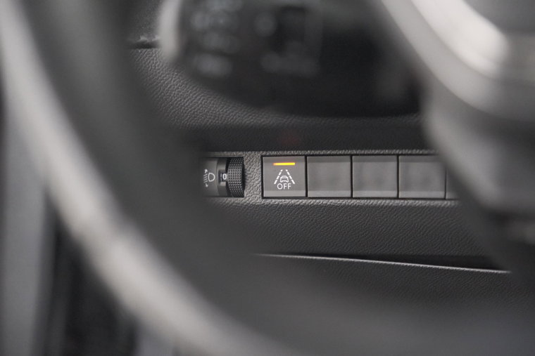 Vehicle Image 33