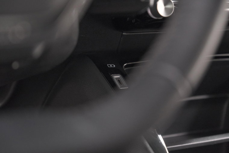 Vehicle Image 39