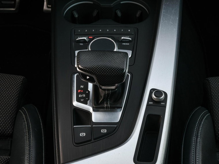 Vehicle Image 31