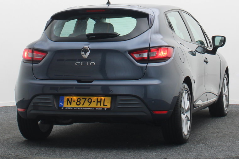 Vehicle Image 17