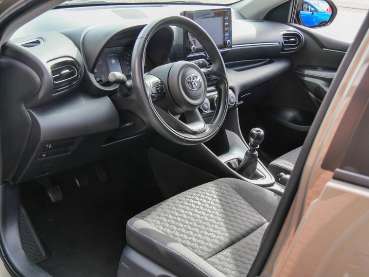 Vehicle Image 14