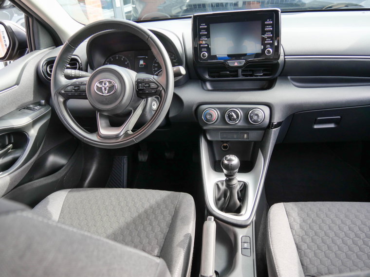 Vehicle Image 10