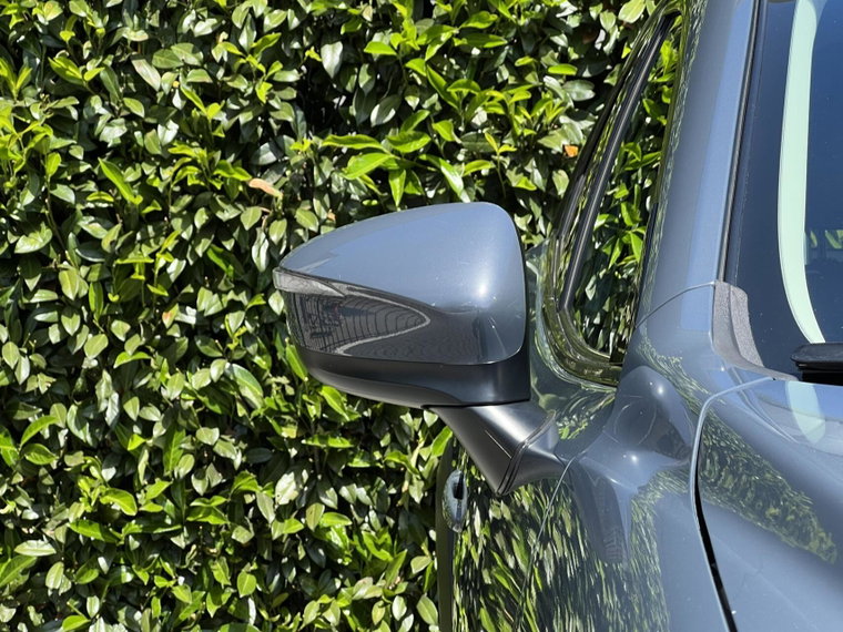 Vehicle Image 35