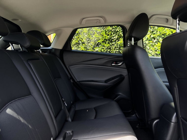 Vehicle Image 38