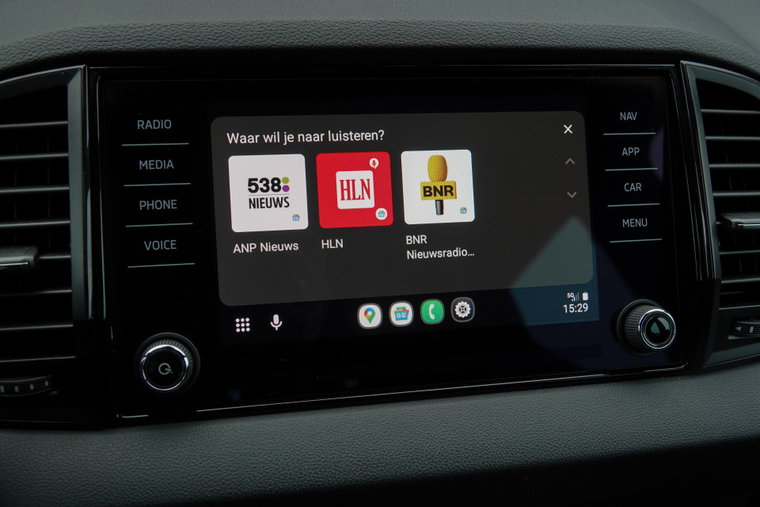 Vehicle Image 35