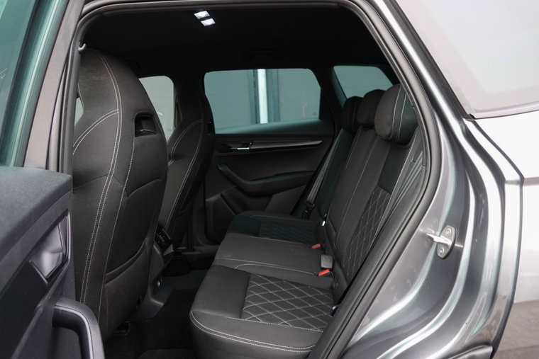 Vehicle Image 6