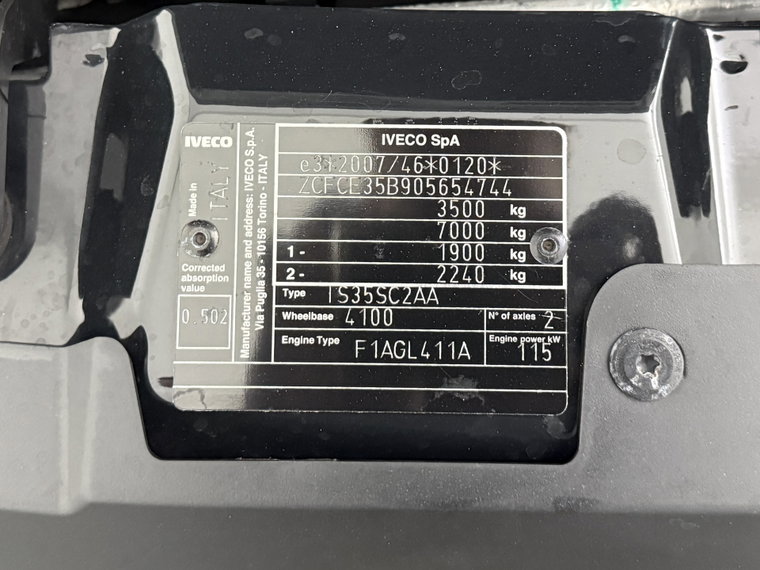 Vehicle Image 21