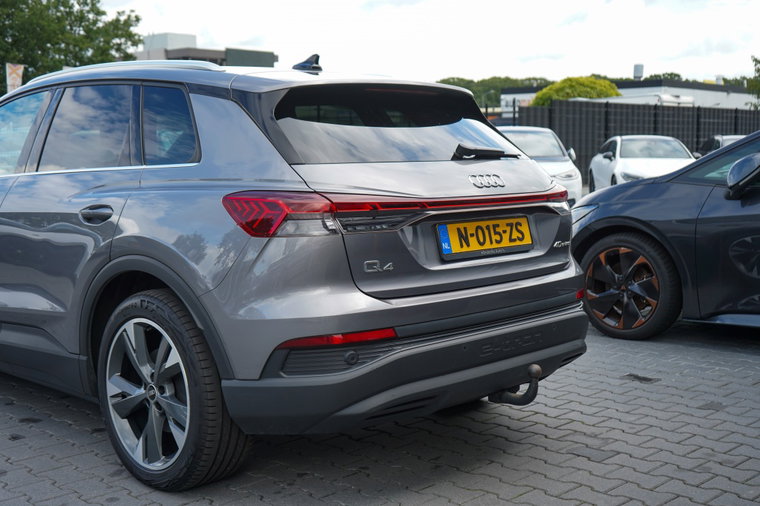 Vehicle Image 18