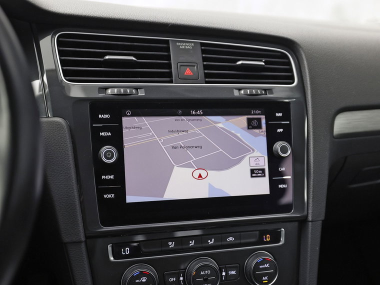 Vehicle Image 21
