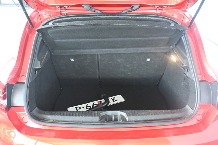 Vehicle Image 18