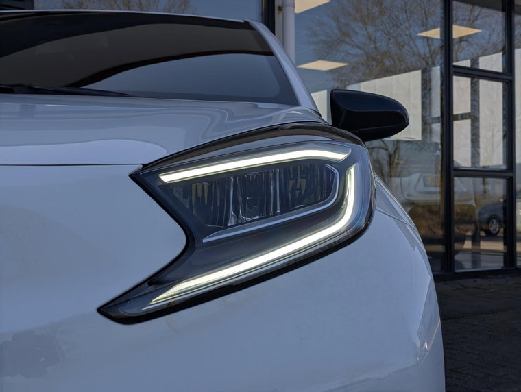 Vehicle Image 7