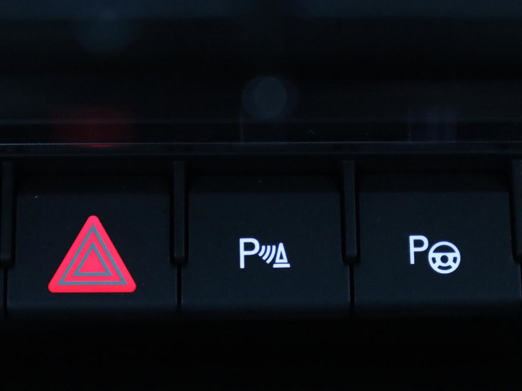 Vehicle Image 28