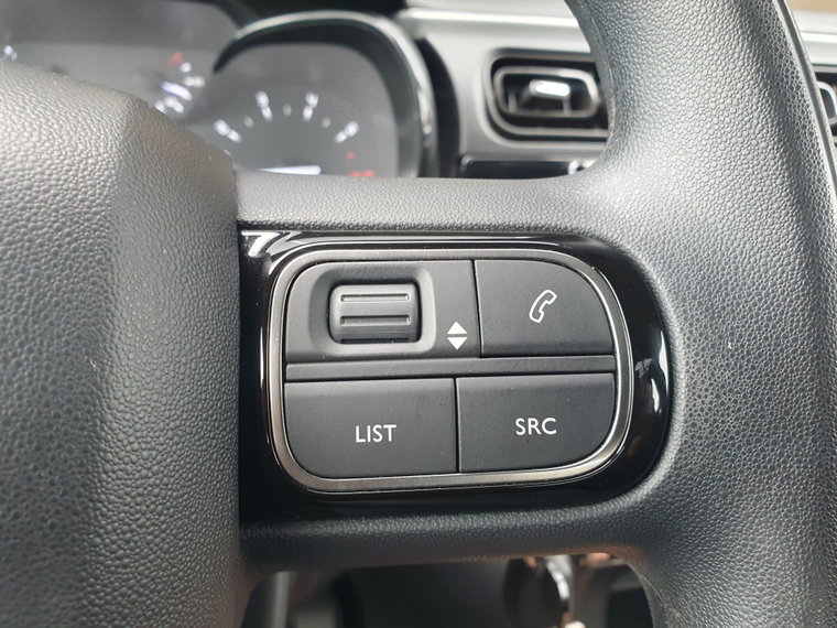 Vehicle Image 26