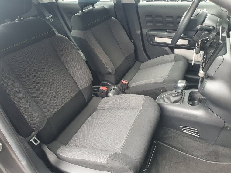 Vehicle Image 42