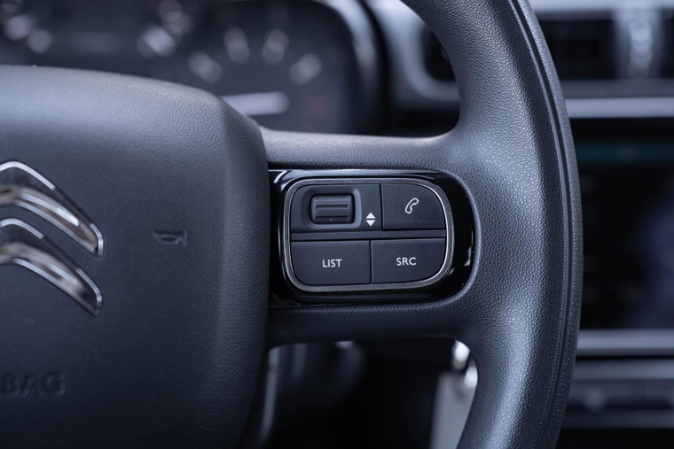 Vehicle Image 22