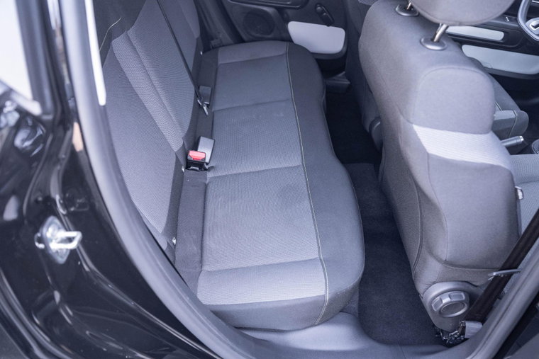 Vehicle Image 33
