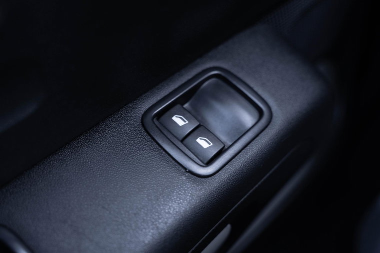 Vehicle Image 38