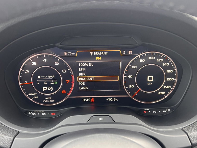 Vehicle Image 30