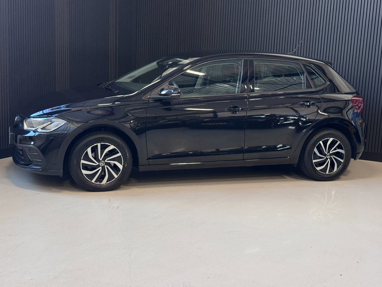 Vehicle Image 7
