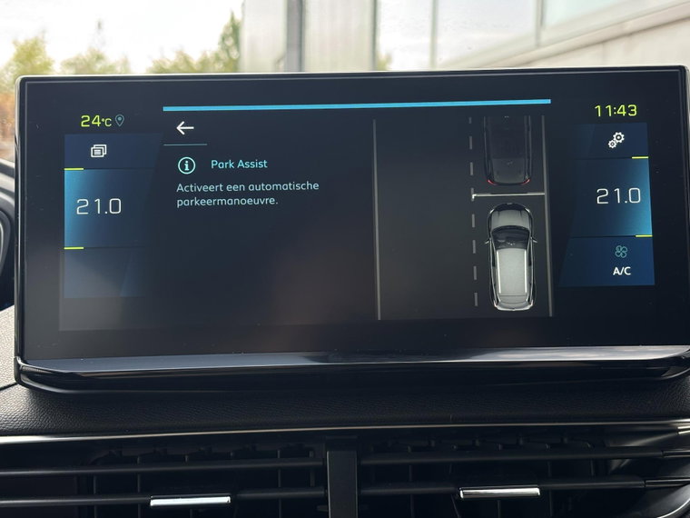 Vehicle Image 33