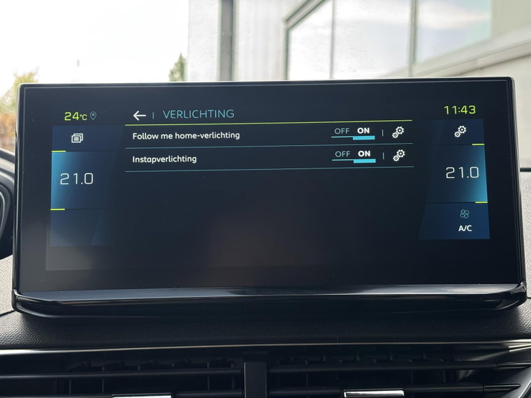 Vehicle Image 35