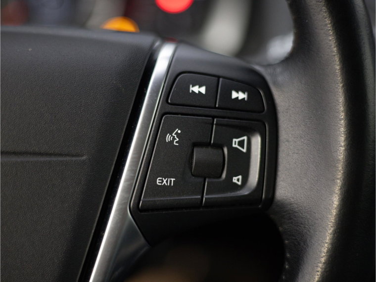 Vehicle Image 28