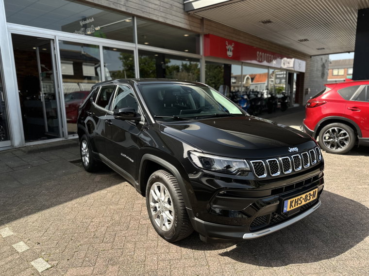 Vehicle Image 40