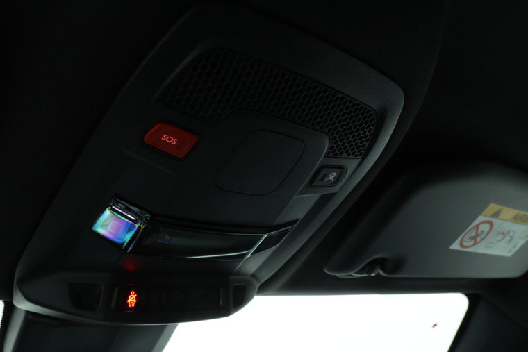 Vehicle Image 36