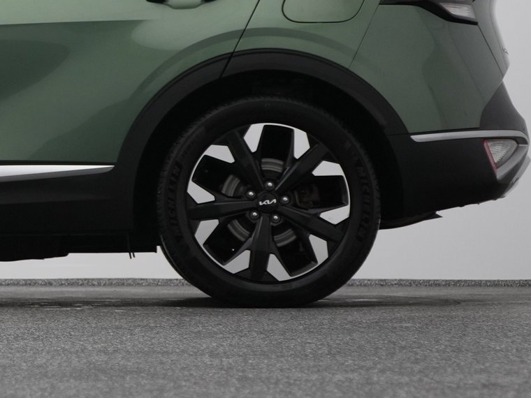 Vehicle Image 38