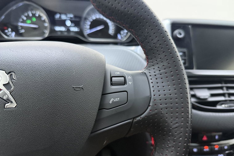 Vehicle Image 20