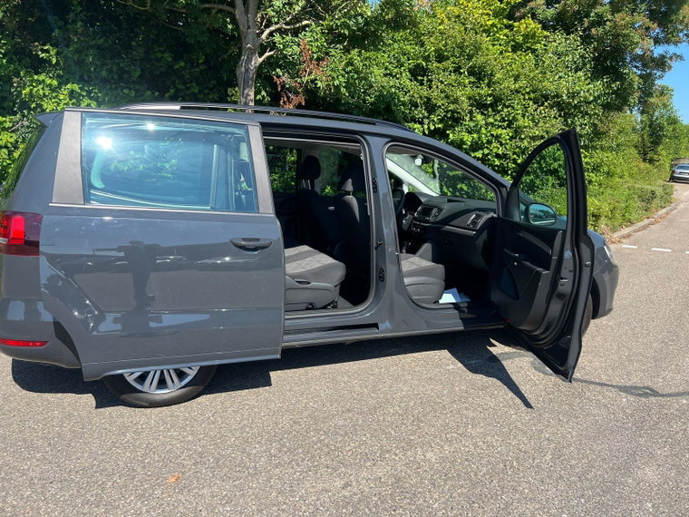 Vehicle Image 16