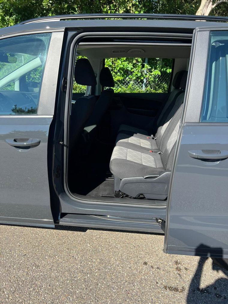 Vehicle Image 17
