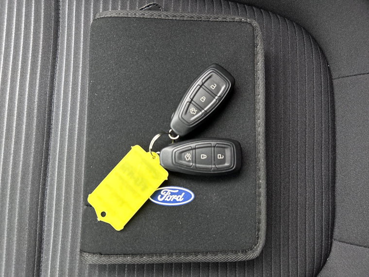 Vehicle Image 33