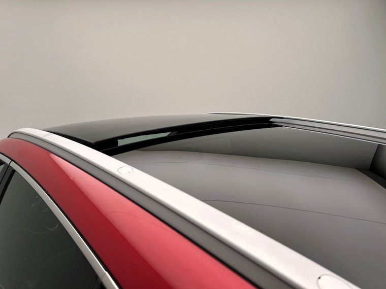 Vehicle Image 33