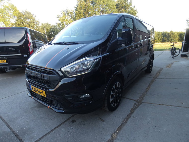 Vehicle Image 8