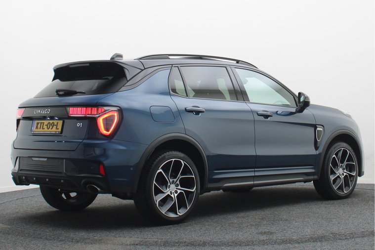 Vehicle Image 21