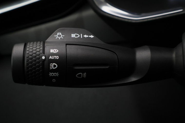 Vehicle Image 38