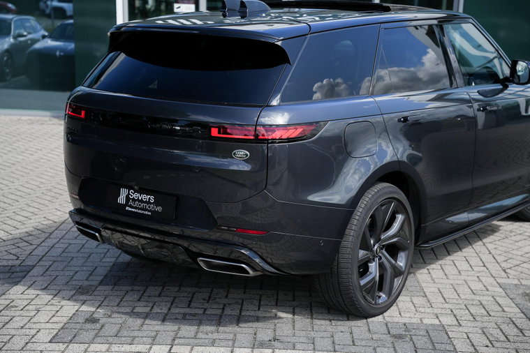 Vehicle Image 23
