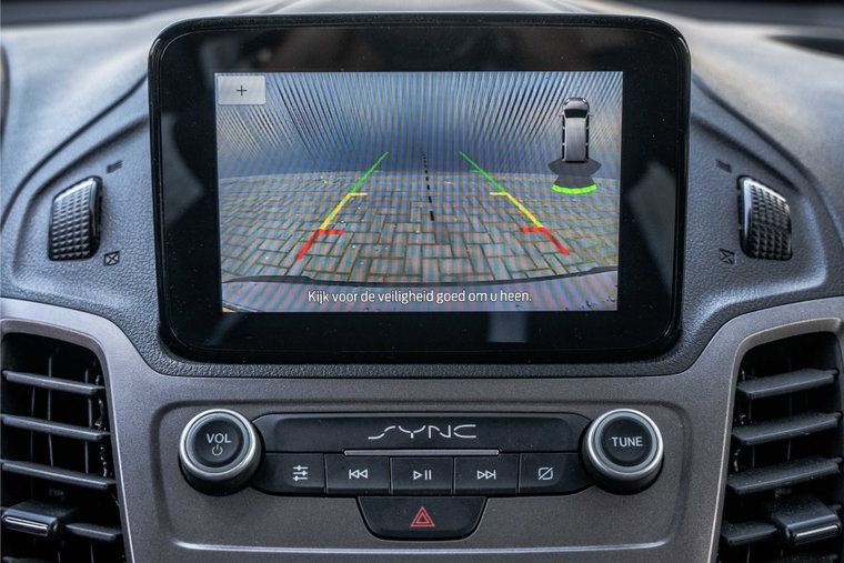 Vehicle Image 23