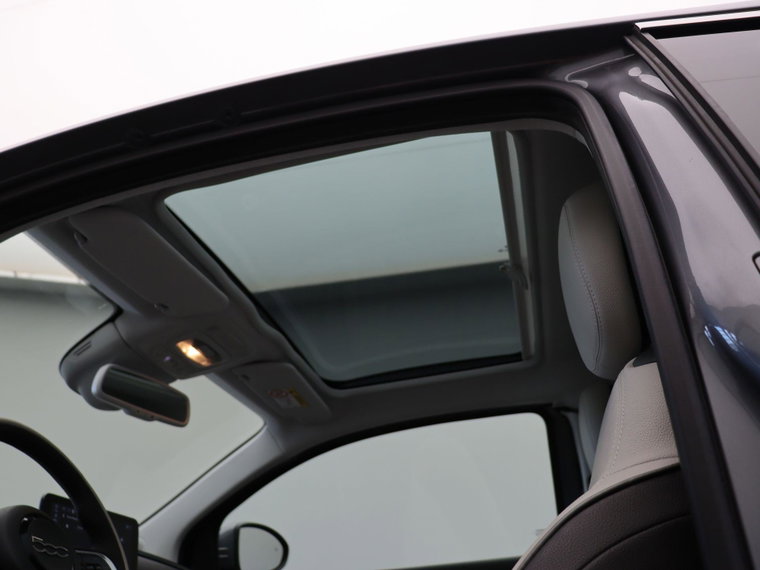 Vehicle Image 37