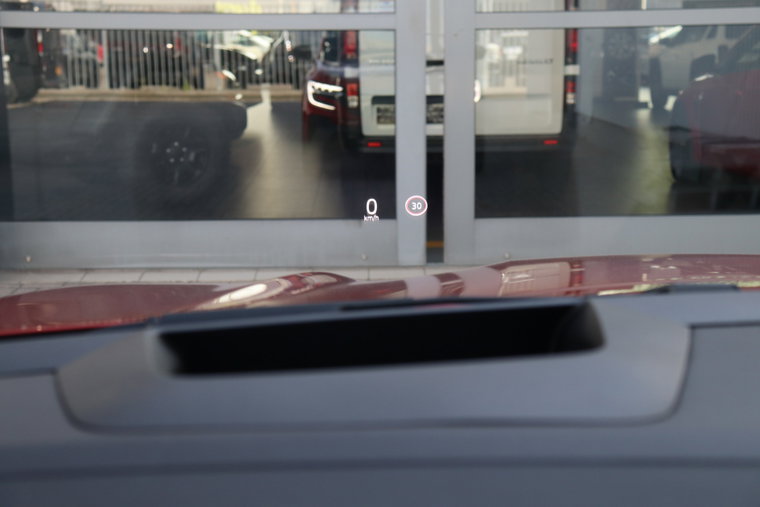 Vehicle Image 25