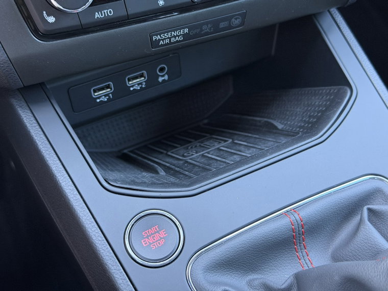 Vehicle Image 29