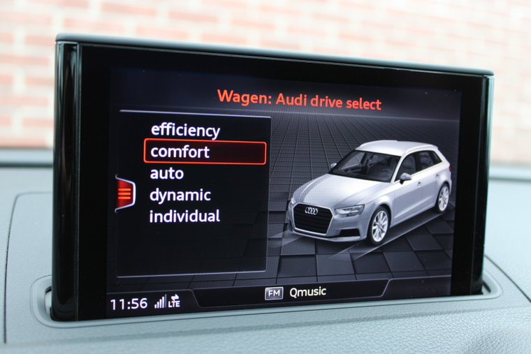 Vehicle Image 28