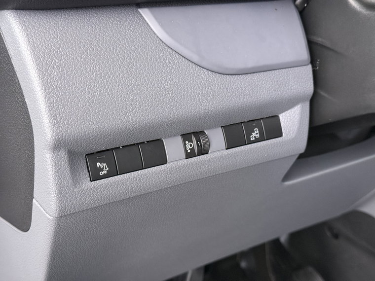 Vehicle Image 24