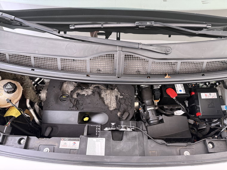 Vehicle Image 35
