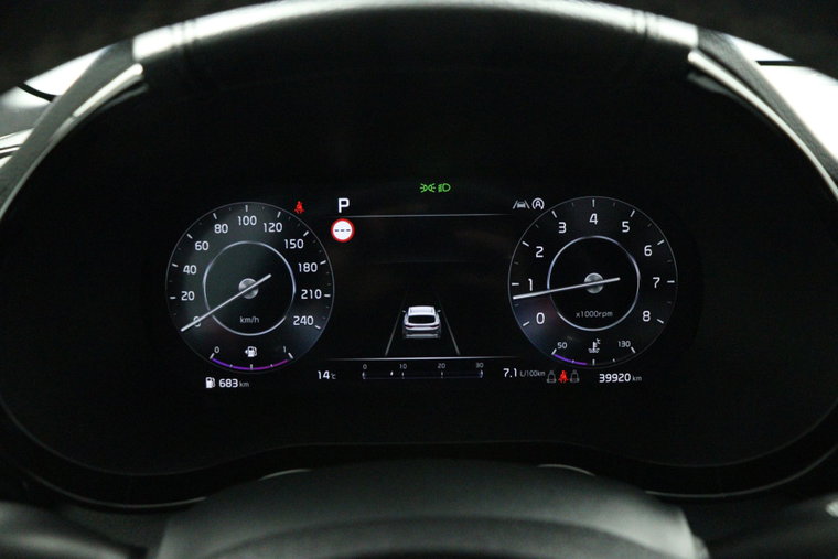 Vehicle Image 32