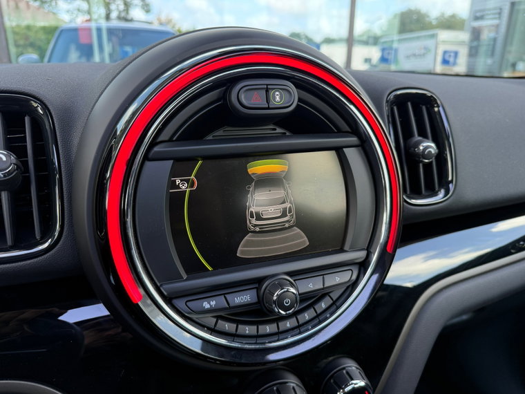 Vehicle Image 35