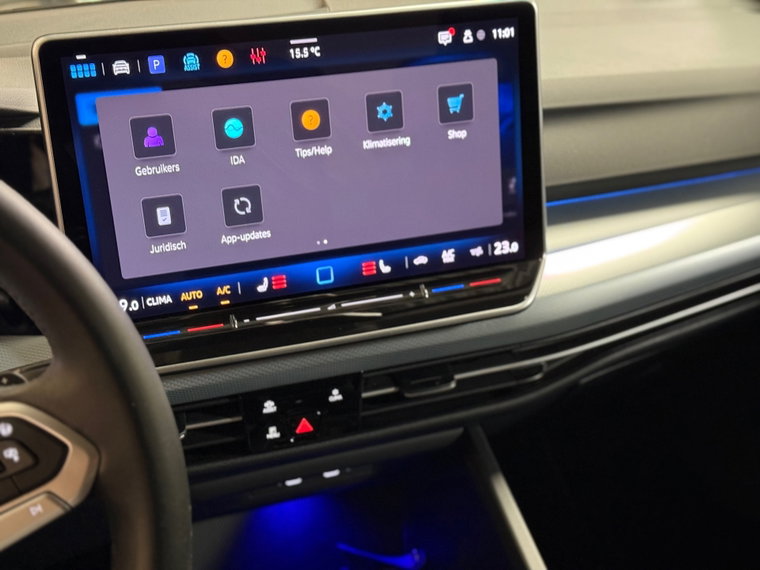 Vehicle Image 19