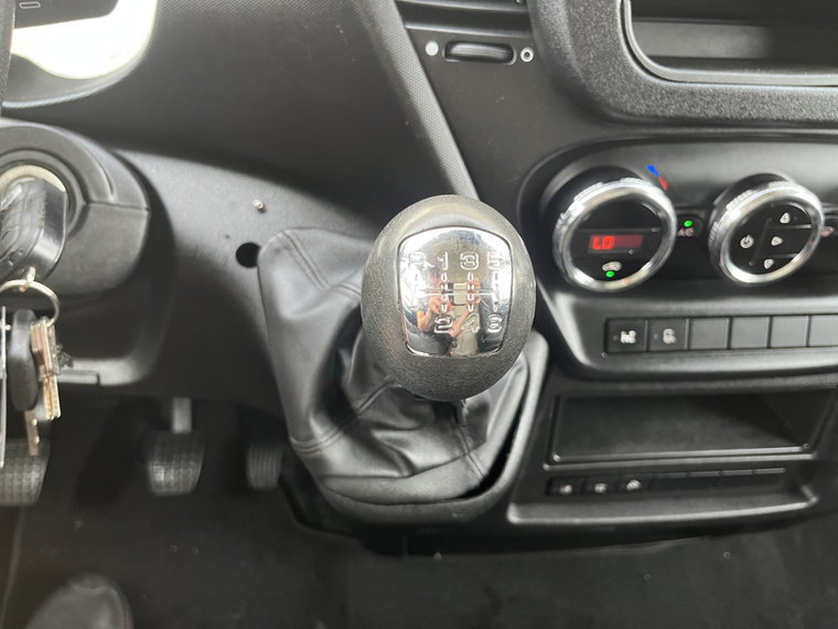 Vehicle Image 39